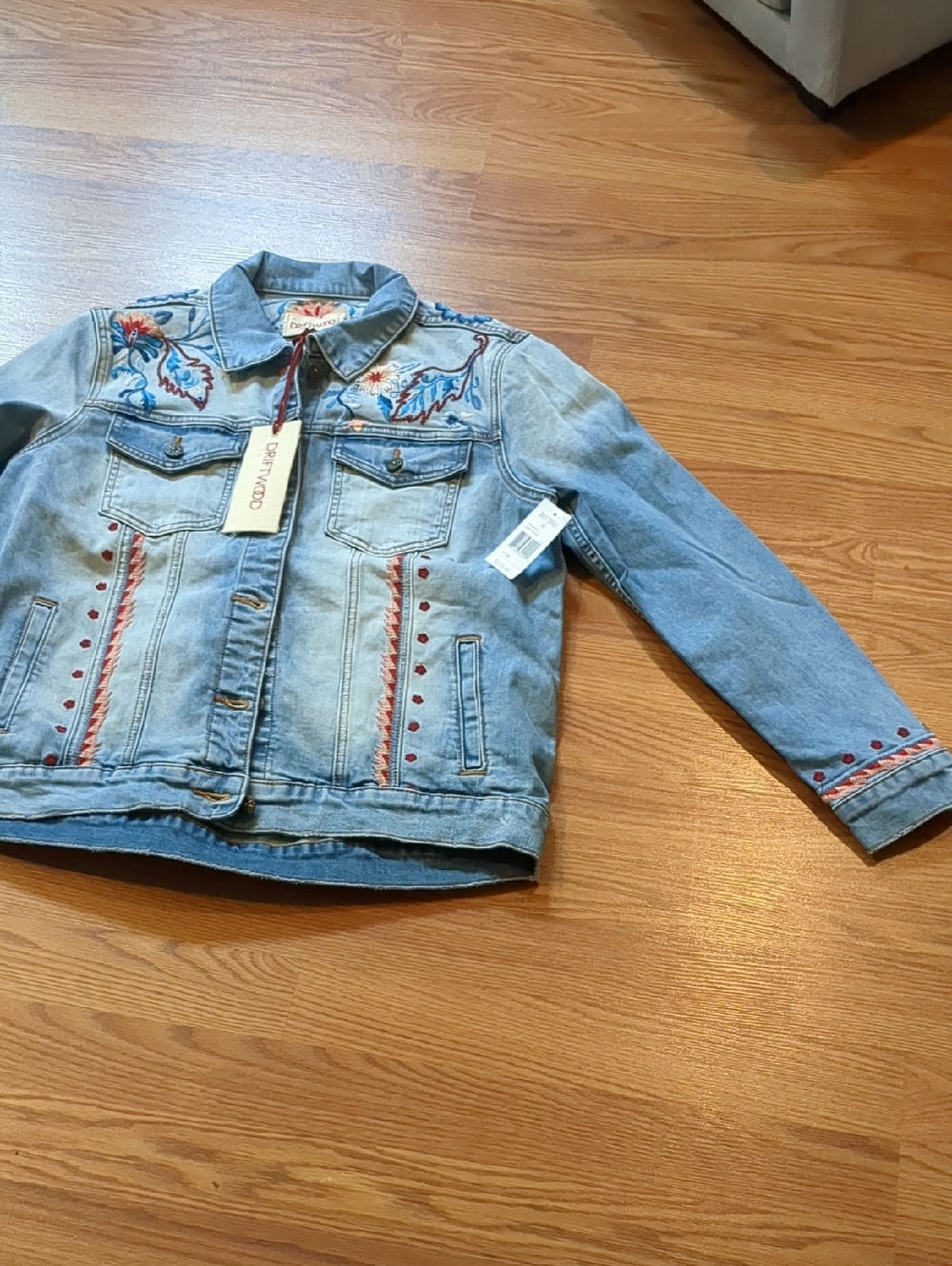 Driftwood Jeans Embroidered Floral Light-Wash Denim Trucker Jacket - Picture 3 of 9